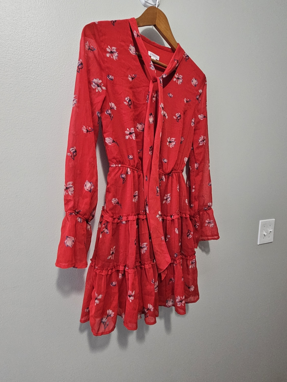 Dress - Picture 2 of 9